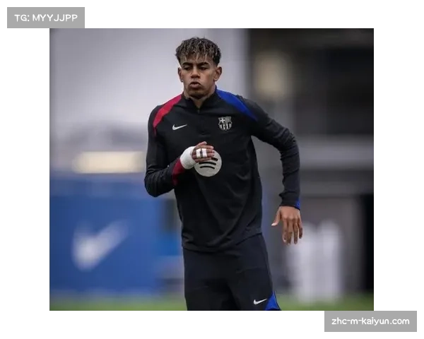 亚马尔16岁赛季已参与17球,成巴萨打破攻防平衡关键爆点 亚马尔16岁赛季已参与17球,成巴萨打破攻防平衡关键爆点